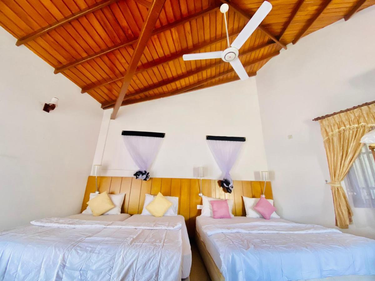 Hikka Paradise Guest House Hikkaduwa Ngoại thất bức ảnh
